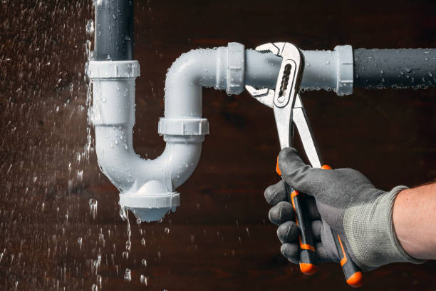 Professional Sewer Line Repair technician working in Maplewood, WA